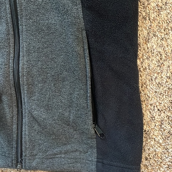 COLUMBIA fleece zip up - Picture 6 of 7
